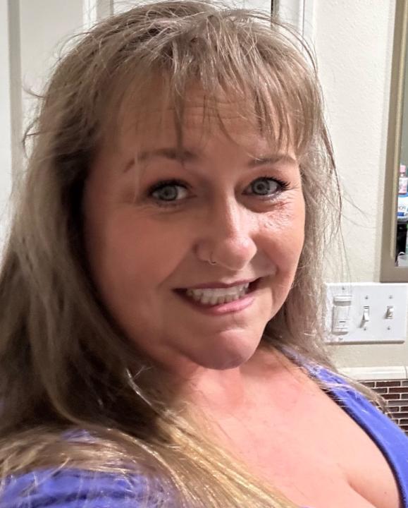 DeAnne Cox