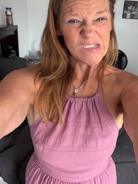 Dana Neveu