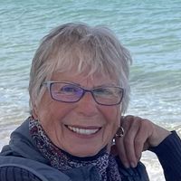 Freda Holmes