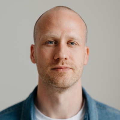 Simon Lennox
