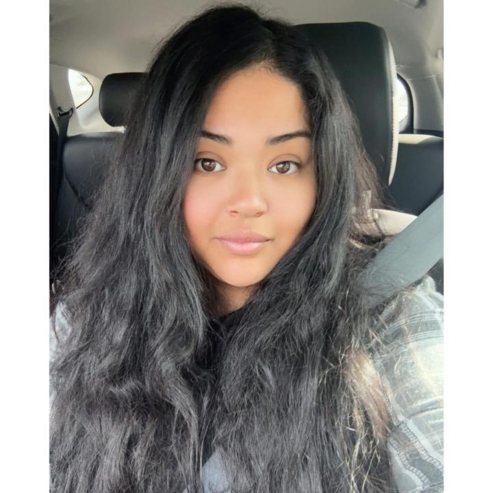 Louisa Flores
