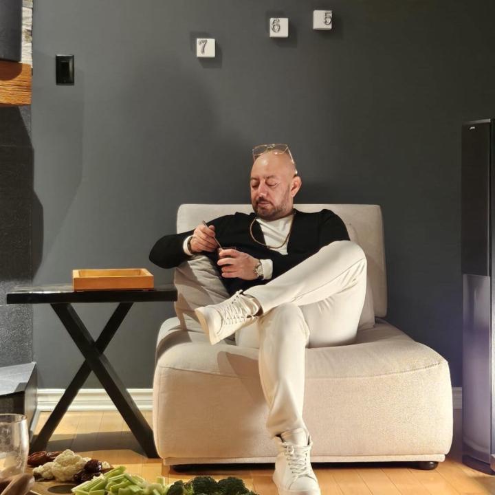 Ali Azadi