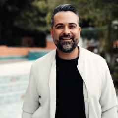 Leo Robles