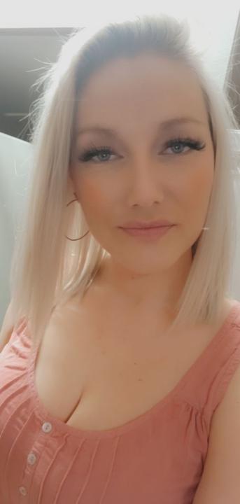 Dezirae Penner