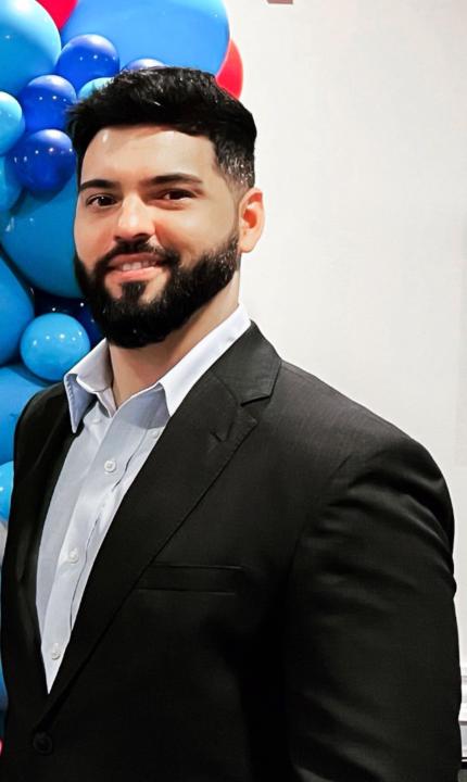 Albertoq Gomez