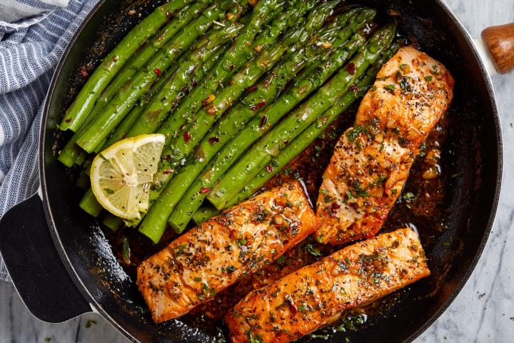 [New Recipe] Brown Butter Lemon Salmon with Asparagus
