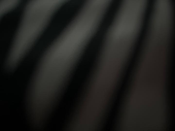 V S