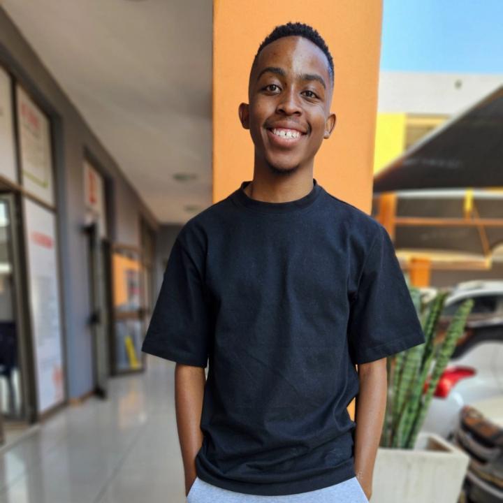 Kemoratile Hlahla
