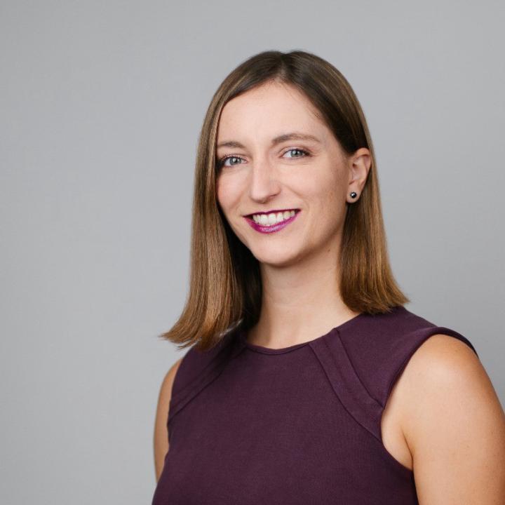 #4 (AT) Valerie Rapatz | Mindset Shifting Speaker, Question Queen & Leadership Communication Coach 