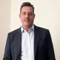Roberto Quiros