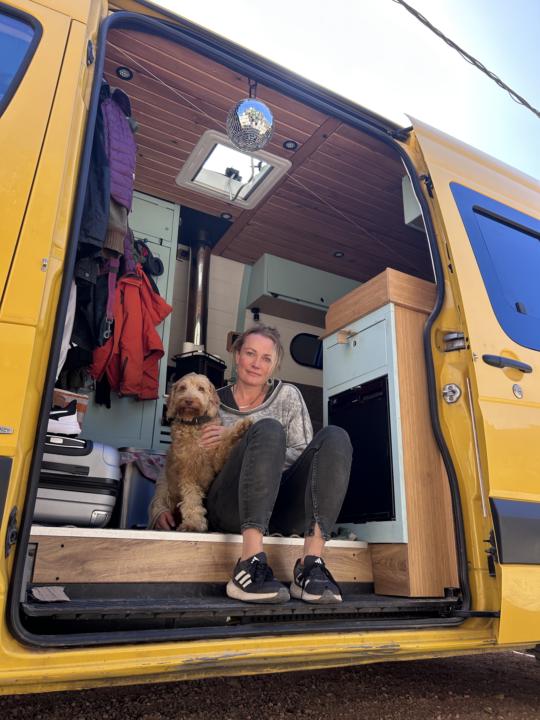 Calling female van lifers 🤎