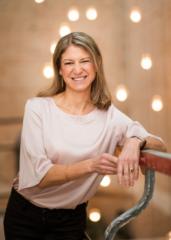 Tania Saez de Guinoa