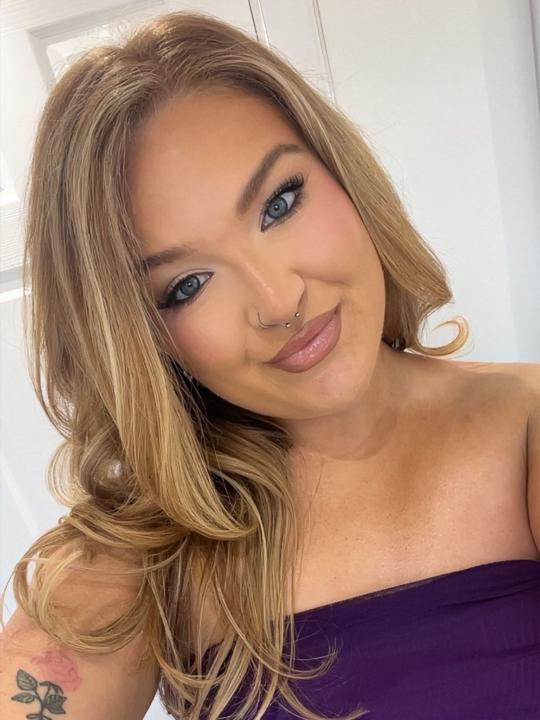 Ellie Hammond