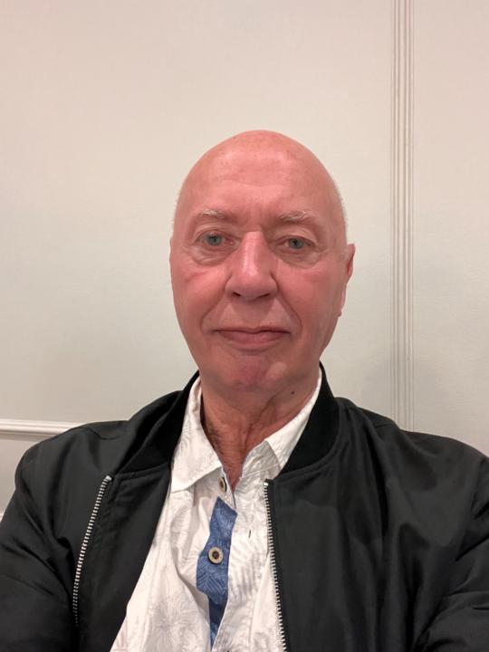 Steve Barnett