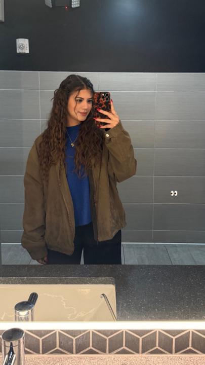Esti Tunay