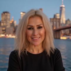 Dr. Cristina Leira