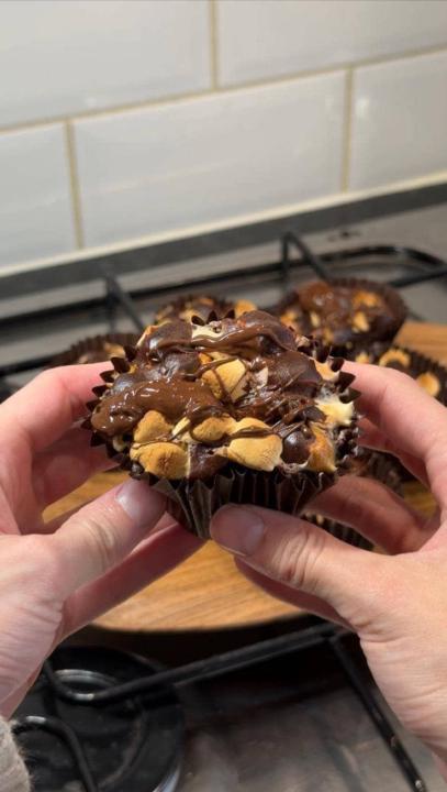 🧁 Tasty Tuesday: High-Protein S’mores Muffins 