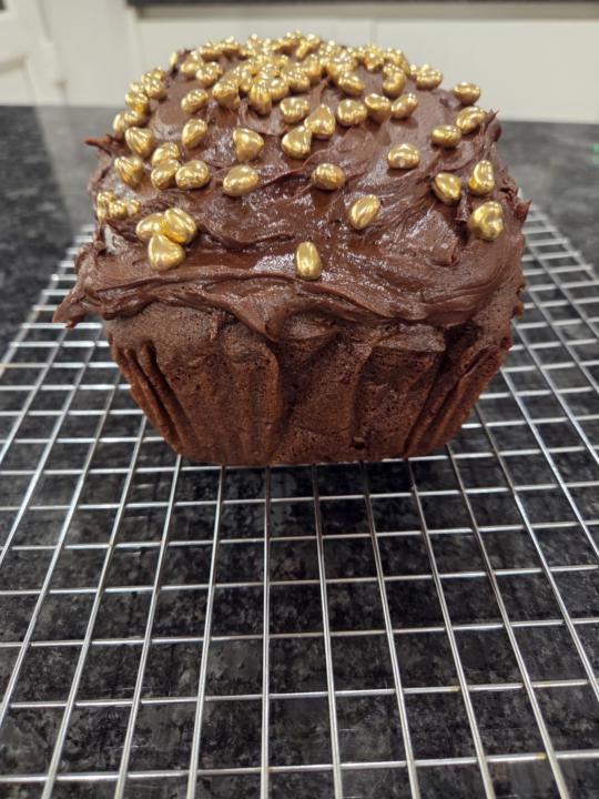 💯 gluten free hidden heart cake.