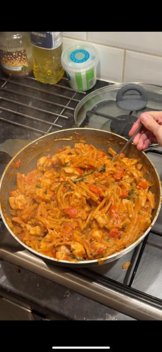 🍝 Tasty Tuesday: One Pot Chicken BBQ Pasta