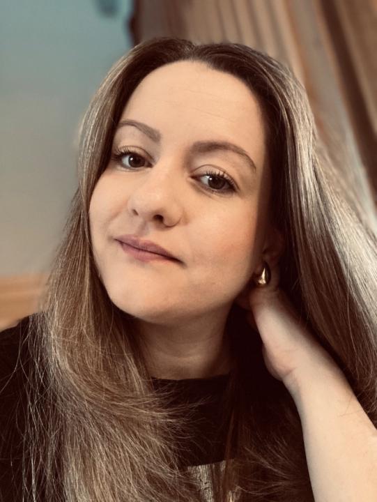 Dóra Záhonyi