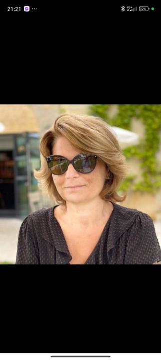 Véronique Peyres