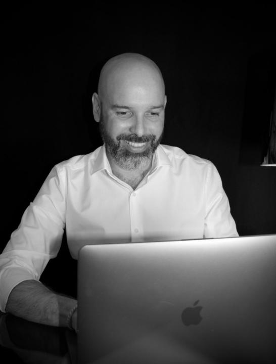 Luis Salazar