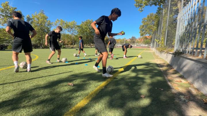 Dual-Task Overload and Neural Adaptation in Youth Football Development