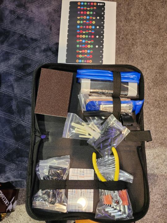 Repair and setup kit.