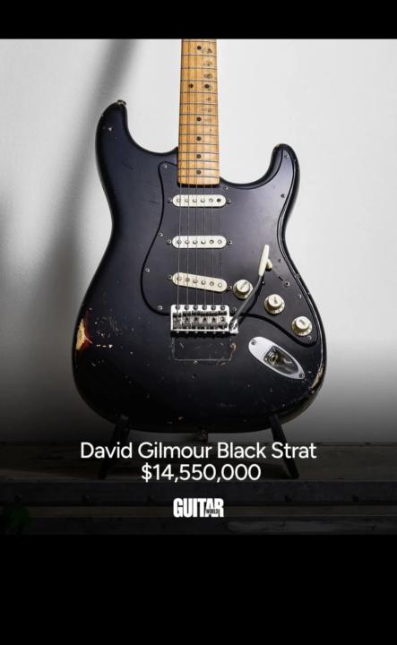 Jim Irsay had quite the collection 🎸 🤯 