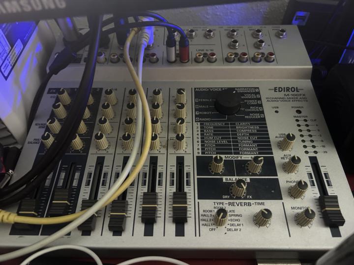 RIP Edirol M-100fx
