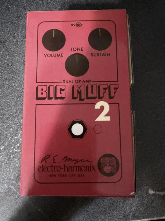 Electro-Harmonix Big Muff 2 - Dual Op-Amp guitar pedal