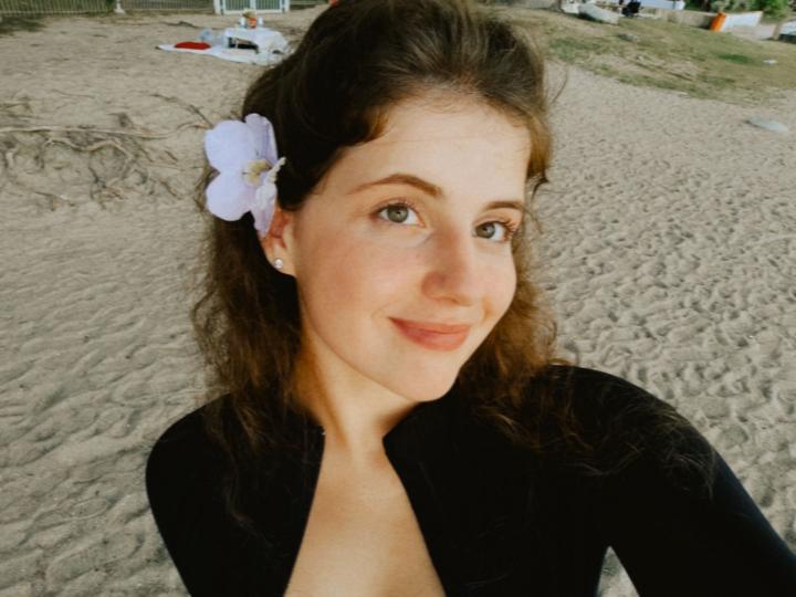 Elina Aprube