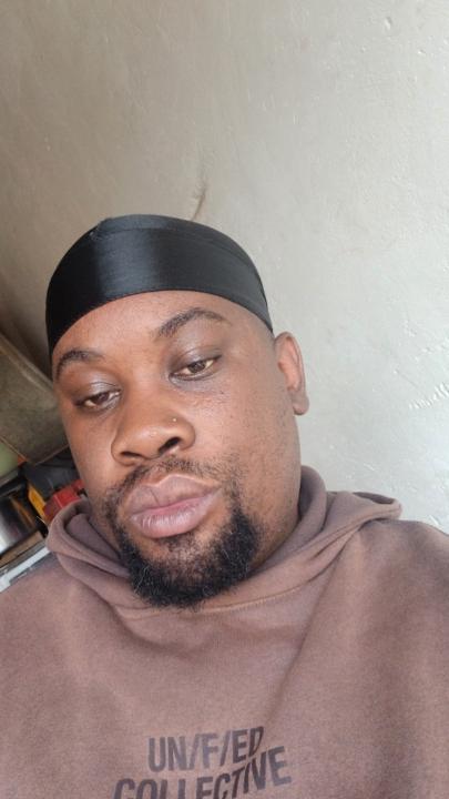 Vuyani Lunguza