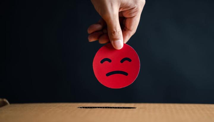 🌱 Dealing with a 1-Star Review in Your Lawn Business 💬