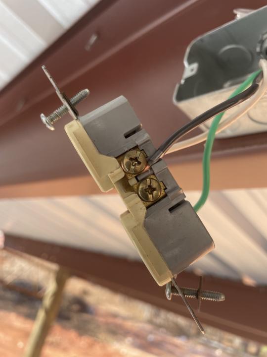 How to install a plug.