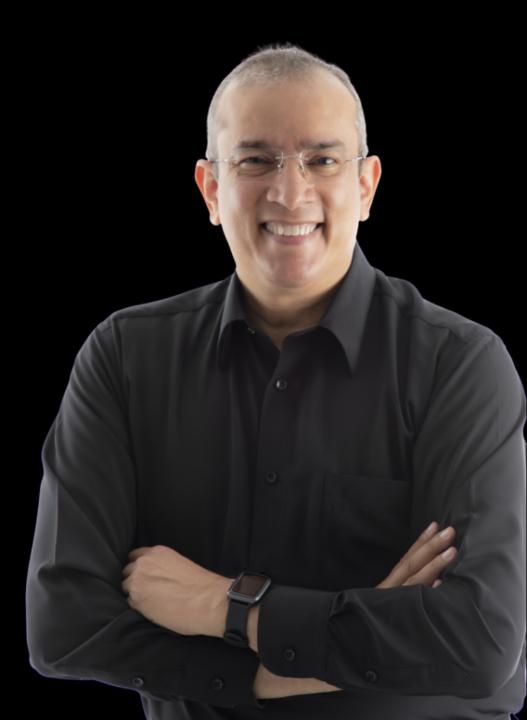 Cesar Lozano