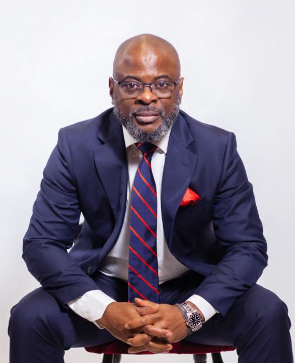 Dr Sola Fola-Alade
