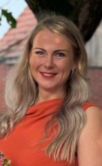 Janine Fastabend