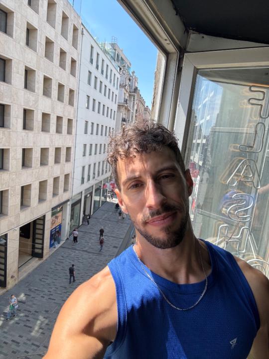 Lorenzo Ferrari López