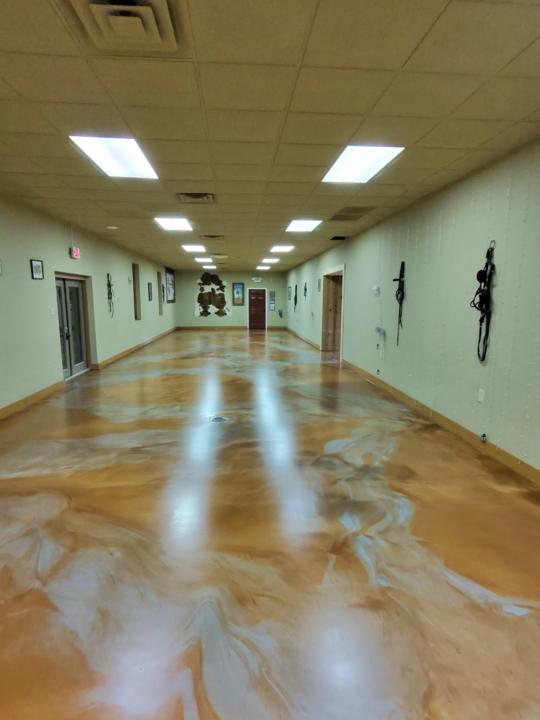 This is how I ended my epoxy floor 