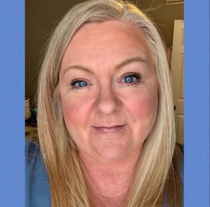 Lori Fallis