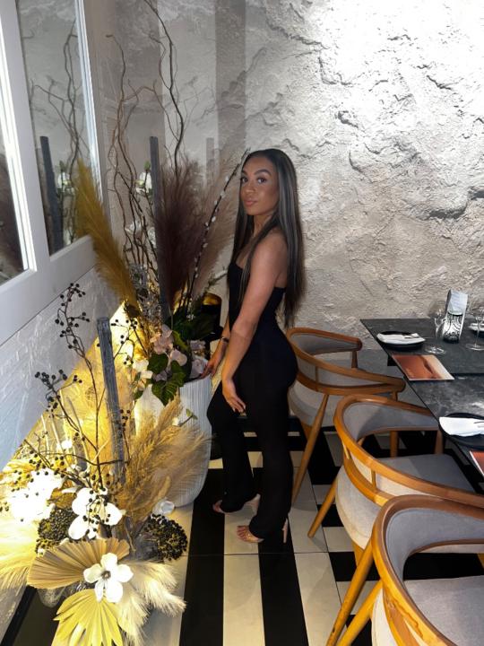 Teona R