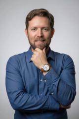 Eduardo Cisneros