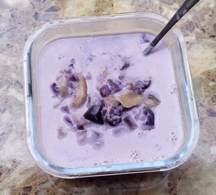 Purple dessert soup? 🥣😋