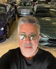 Andrew Vandeusen