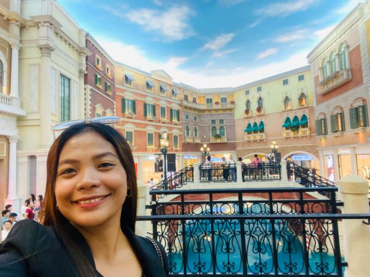 Crystalen hope Bartolano