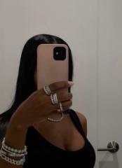 Lay Nicole