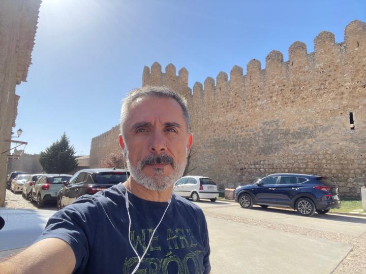 Santi J