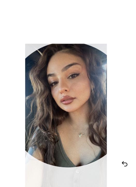 Ellie Gonzo