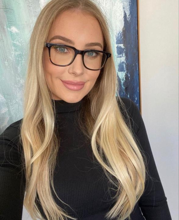 White Zoe